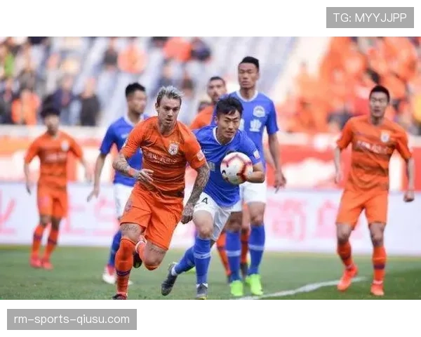 劳塔罗与哈兰德终结效率差距解析：战术角色如何影响进球表现