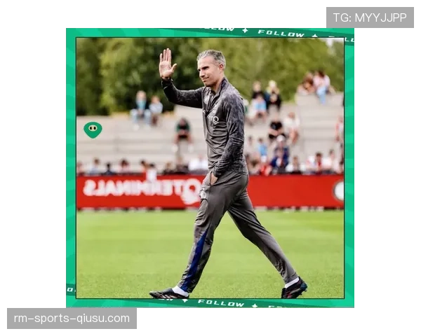 凯恩与范佩西：终结效率与战术角色如何塑造两位英超传奇射手？